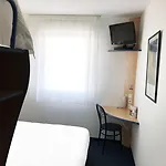 Hotel Atena Bordeaux Sud Est - Vélo Friendly Créon