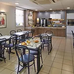 Atena Bordeaux Sud Est - Vélo Friendly Hotel Créon