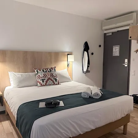 Hotel Atena Bordeaux Sud Est - Velo Friendly Créon
