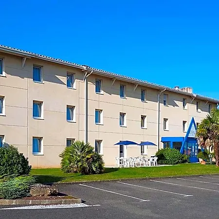 Hotel Atena Bordeaux Sud Est - Velo Friendly Créon