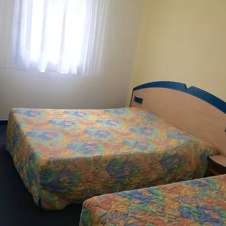 Atena Bordeaux Sud Est - Velo Friendly Hotel 2*