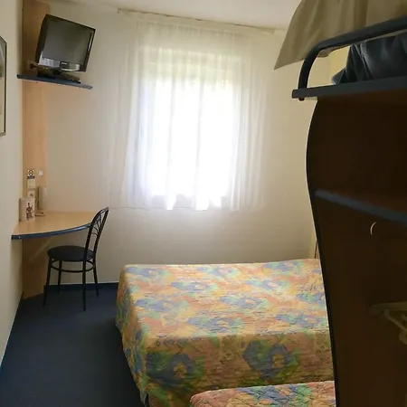 Atena Bordeaux Sud Est - Velo Friendly 2*