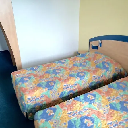 Atena Bordeaux Sud Est - Velo Friendly Hotel Créon