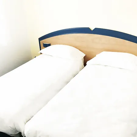 Atena Bordeaux Sud Est - Velo Friendly 2*