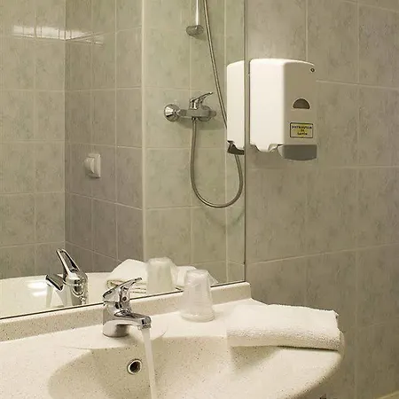 Hotel Atena Bordeaux Sud Est - Velo Friendly 2*