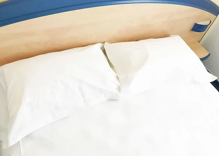 Atena Bordeaux Sud Est - Velo Friendly 2*