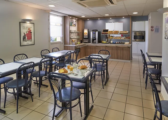 Atena Bordeaux Sud Est - Velo Friendly Hotel Créon