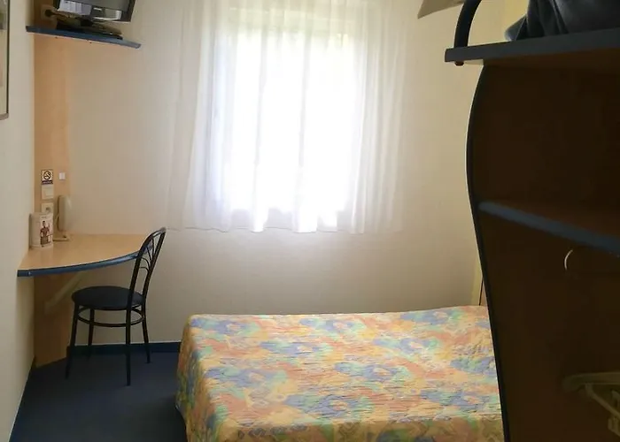 Atena Bordeaux Sud Est - Velo Friendly 2*