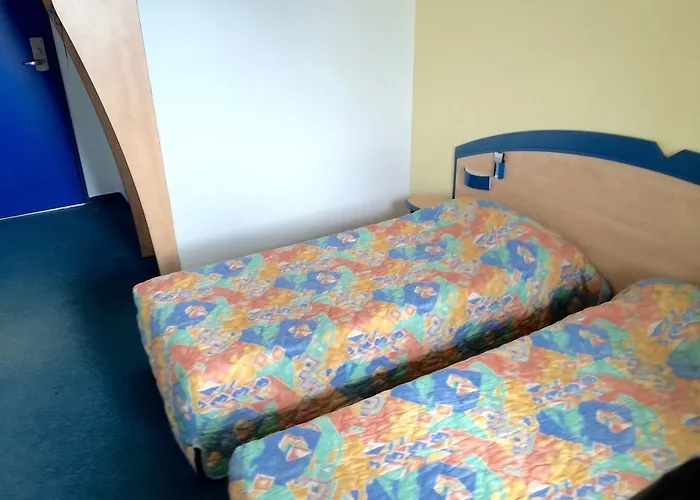 Atena Bordeaux Sud Est - Velo Friendly Hotel Créon