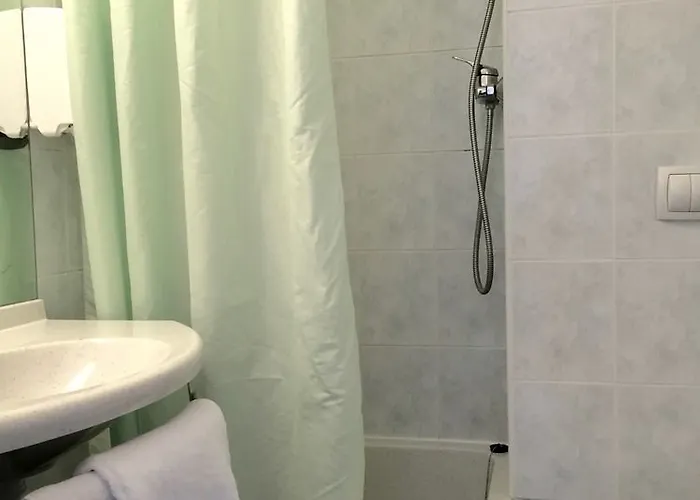 Atena Bordeaux Sud Est - Velo Friendly 2* Créon