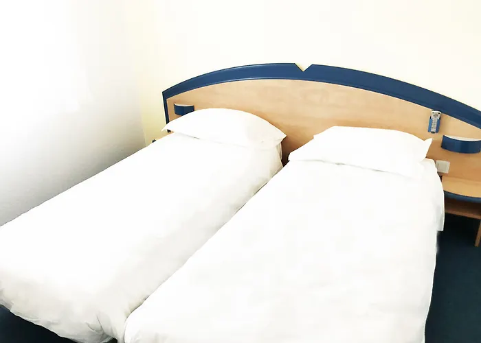 Atena Bordeaux Sud Est - Velo Friendly 2*