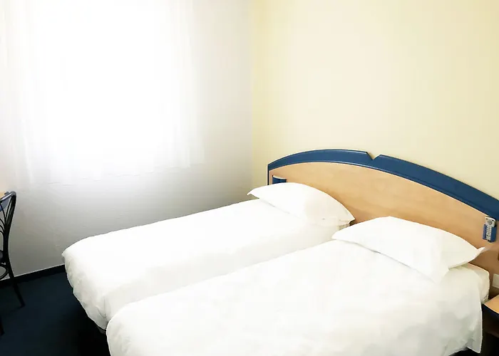 Atena Bordeaux Sud Est - Velo Friendly Hotel 2*