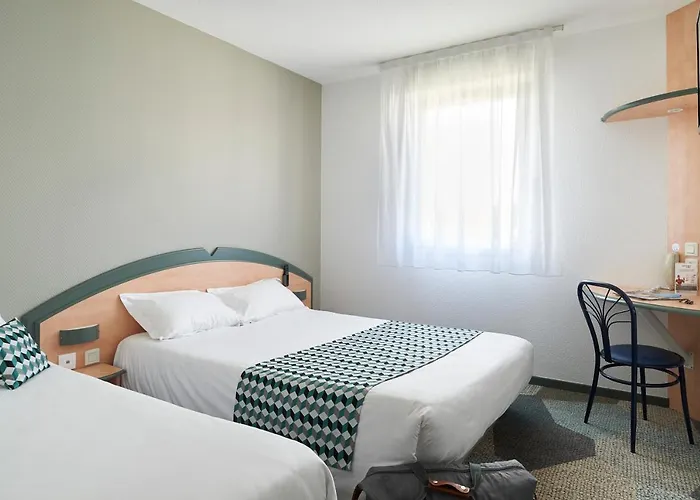 Hotel Atena Bordeaux Sud Est - Velo Friendly Créon